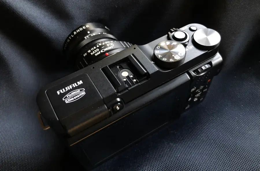 Fujifilm X-M1: La Joya Mirrorless Compacta del 2025_01