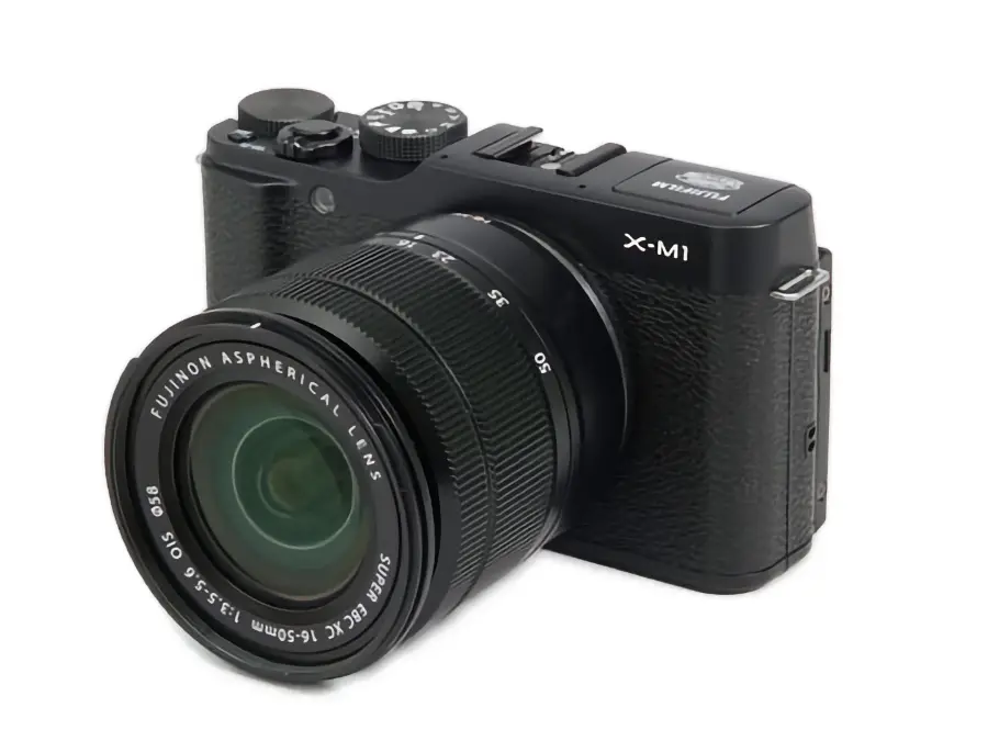 Fujifilm X-M1: La Joya Mirrorless Compacta del 2025_01