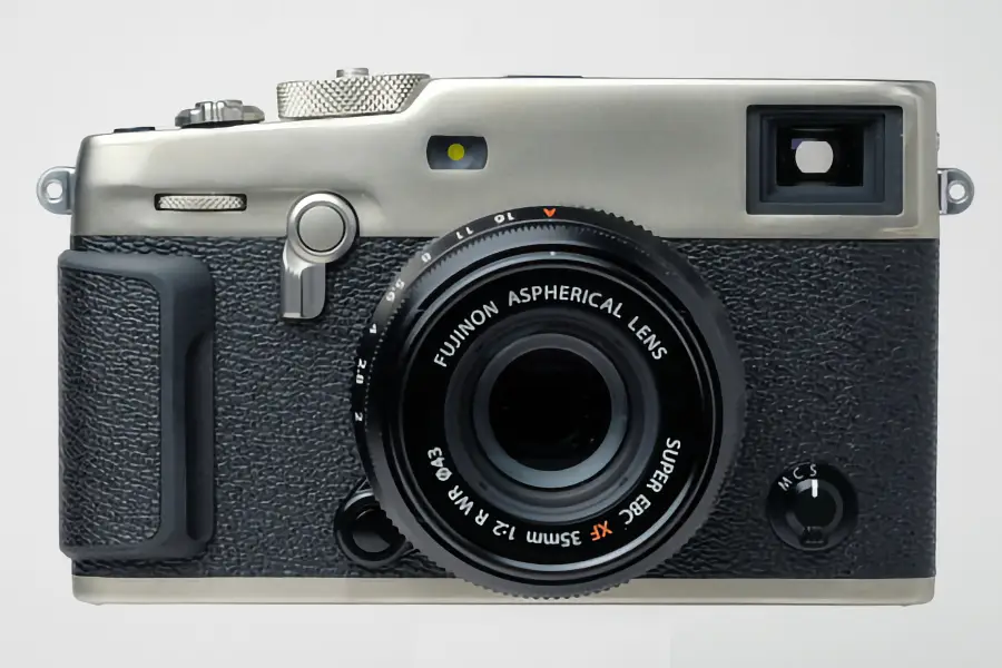 "Recensione Fujifilm X-Pro3: Stile Retrò e Alta Tecnologia_01