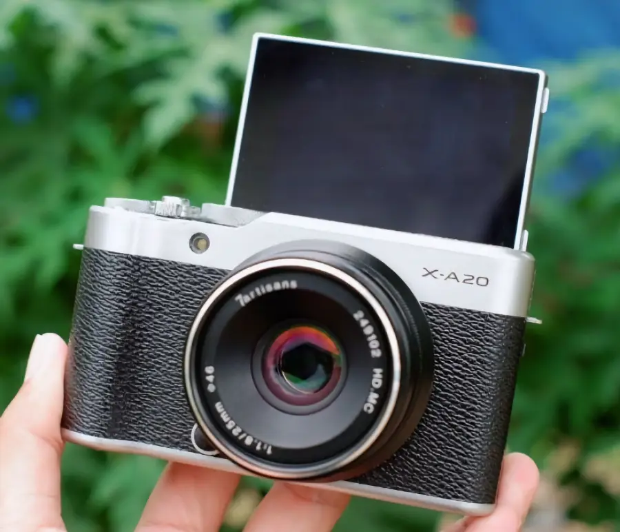 Fujifilm X-A20 Review: Budget Mirrorless for Beginners_01