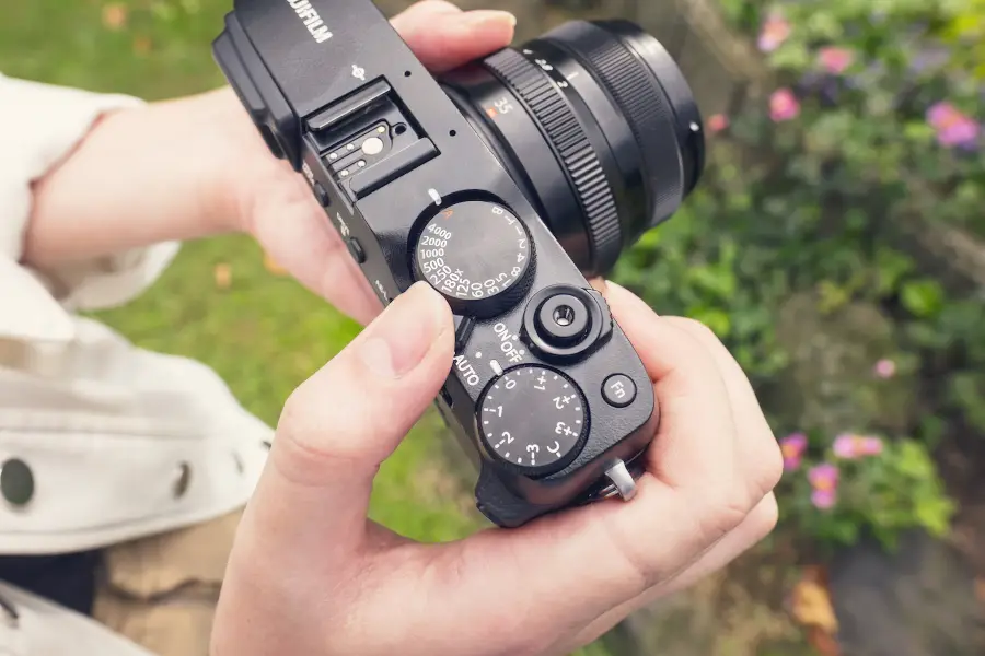 Fujifilm X-E3: Potencia y Compactación en 2025_01