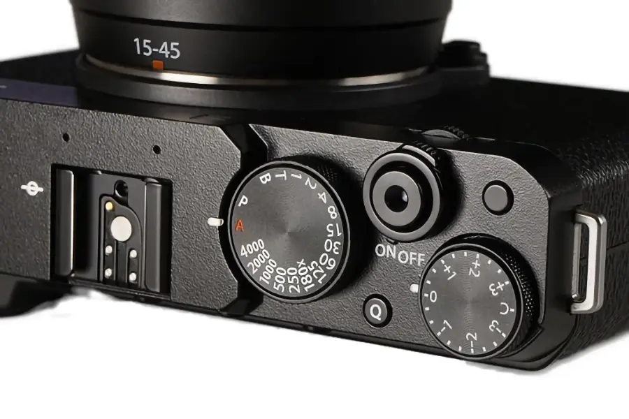 Reseña de la Fujifilm X-E4: Una Cámara Mirrorless Compacta_01